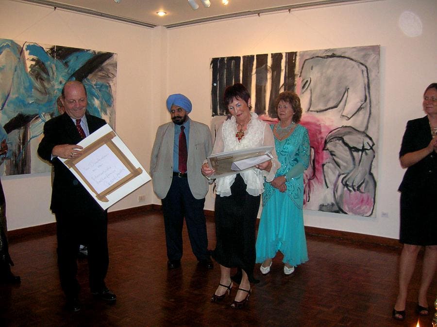 Opening New Delhi 07