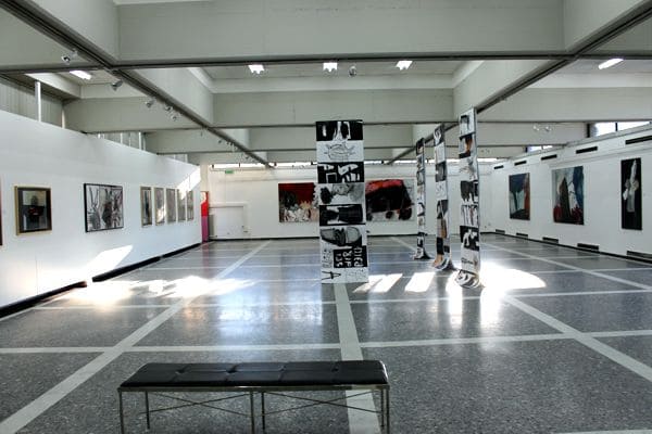 Blick 1: Ausstellung "Sixtinische Irritation" Harlekin